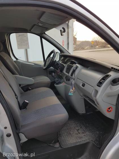 Opel Vivaro 9 osobowy  2005