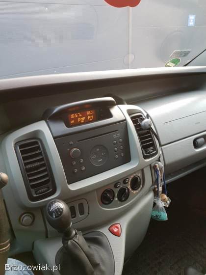 Opel Vivaro 9 osobowy  2005