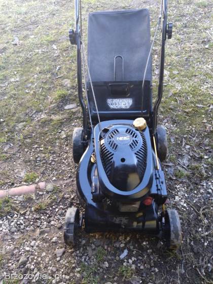 Kosiarka spalinowa z napędem