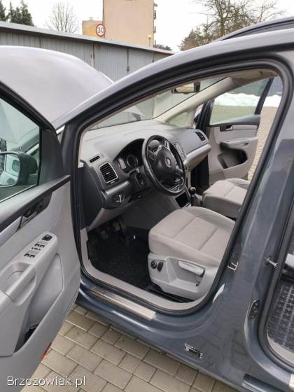 Volkswagen Sharan 2.  0 TDI 2011