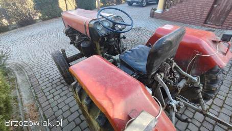 Ciągnik składak 1.  6D +podnośnik,  blokada mostu