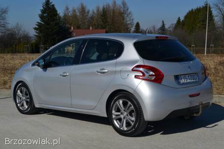 Peugeot 208 2013