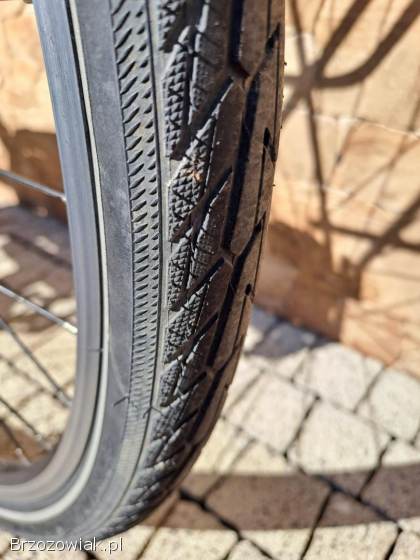 Rower trekkingowy Pegasus Solero Alu Light,  koła 28,  stan BDB