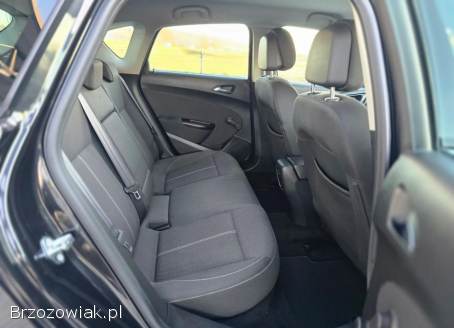 Opel Astra 1.  4 Turbo Design 2015