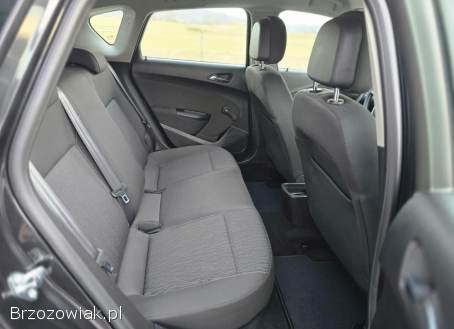 Opel Astra 1.  6 Style 2014