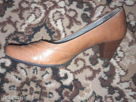 Buty na obcasie
