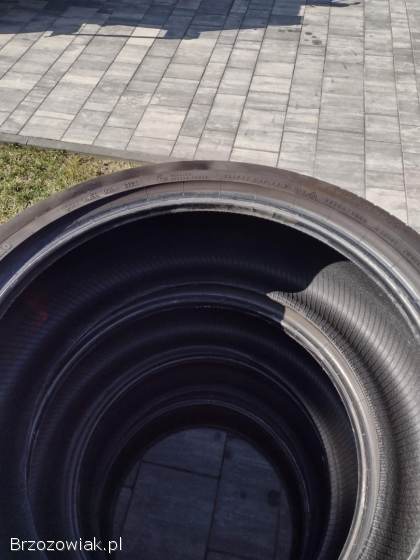 Continental 235/45 R19