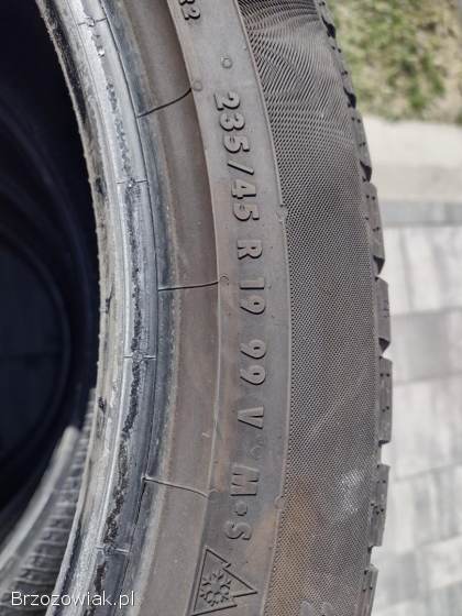 Continental 235/45 R19