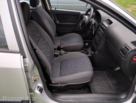 Opel Astra 1.  6+GAZ.  Bez rdzy 2000