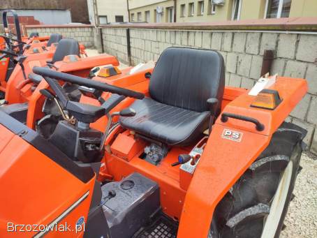 Traktorek Japoński KUBOTA L1 235 23 KM rewers wspomaganie 4X4