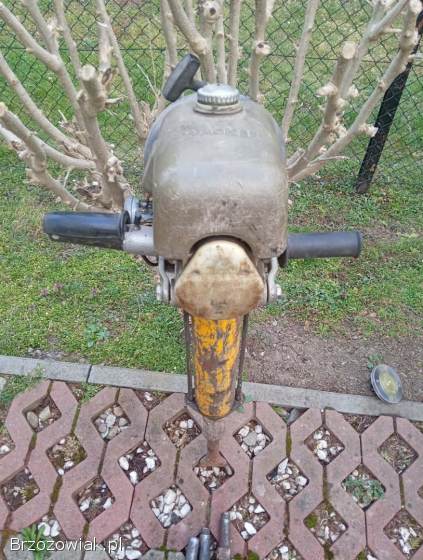 Młot wyburzeniowy udarowy