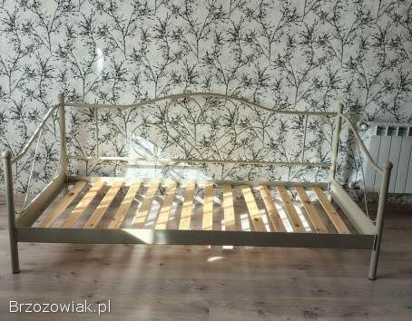 Łóżko młodzieżowe