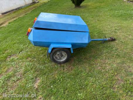 Przyczepka samochodowa typu niewiadów