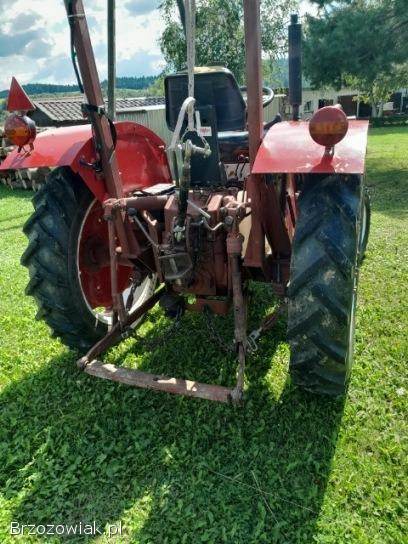 Ciągnik McCornik International 323