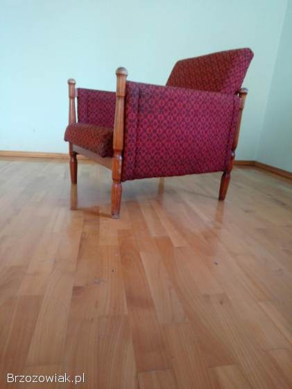 Fotel vintage drewniany,  tapicerowany.  PRL