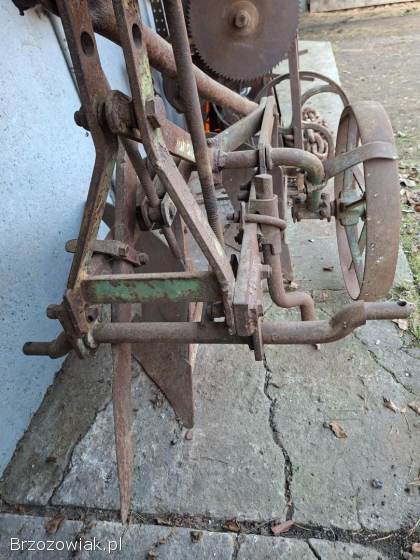 Pług dwuskibowy do traktora 2 skiby maszyny rolnicze do Ursusa C330 itp.