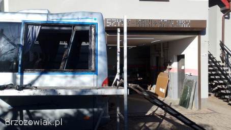 Naprawa szyb bocznych w autobusowych zespolone zaparowane kontakt 506719894