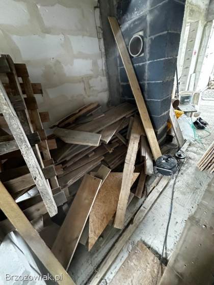 Deski odpady z budowy