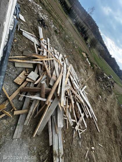 Deski odpady z budowy
