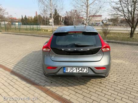 Volvo V40 Lift 2.  0 d2 Ledy 2018