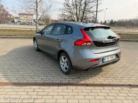 Volvo V40 Lift 2.  0 d2 Ledy 2018