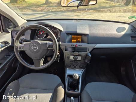Opel Astra H 2004r.  1.  6  2004