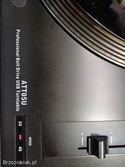 Gramofon Akai ATT05U