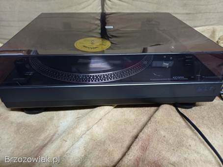 Gramofon Akai ATT05U