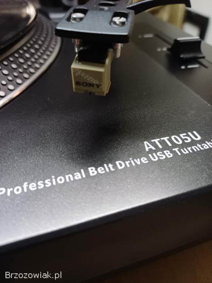 Gramofon Akai ATT05U