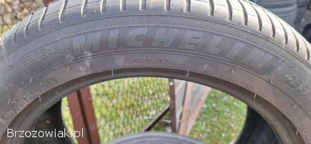 Opony 255/45R18
