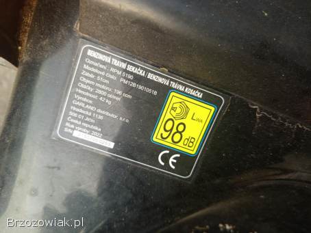 Kosiarka spalinowa Riwall z napędem