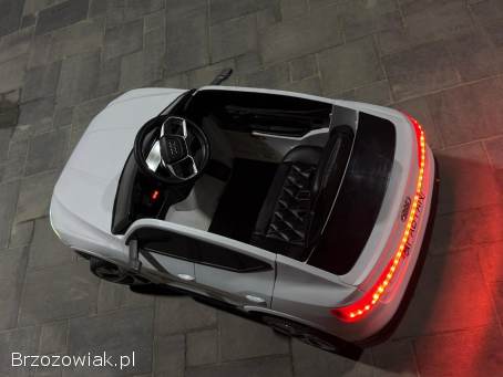 Autko elektryczne audi