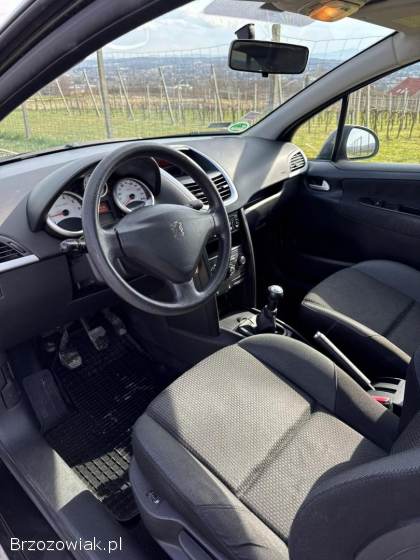 Peugeot 207 2010