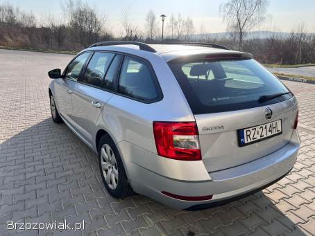 Škoda Octavia 2017r Salon Pols 2017