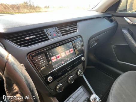 Škoda Octavia 2017r Salon Pols 2017