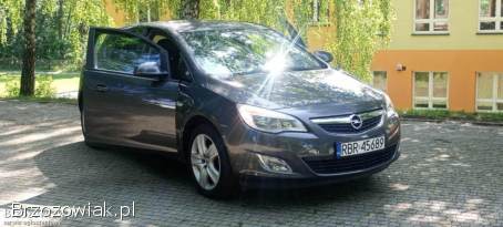 Opel Astra Astra j 2011