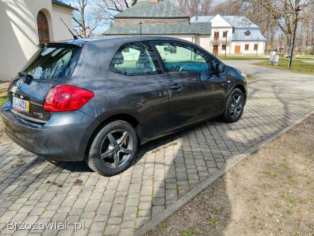Toyota Auris 2009