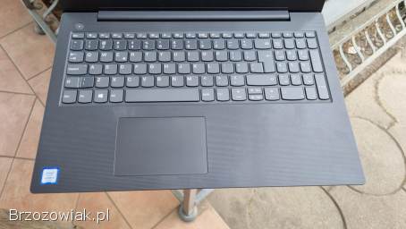Lenovo V130 15.  6 Full HD i5-7200u 8GB Ram 256GB SSD Windows 11