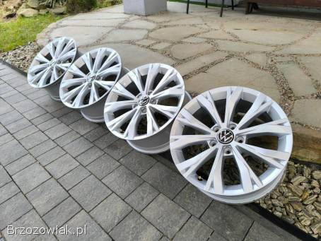 Alufelgi 17 5x112 oryginał VW pasujące do Audi Seat Skoda felgi z 2023r