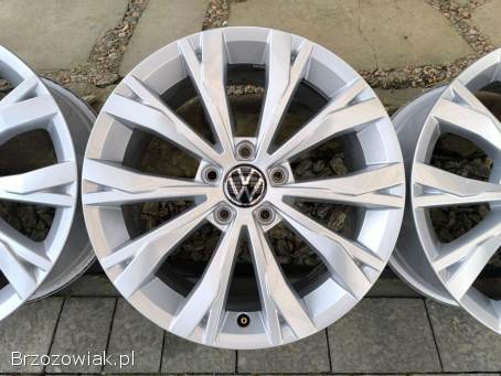 Alufelgi 17 5x112 oryginał VW pasujące do Audi Seat Skoda felgi z 2023r