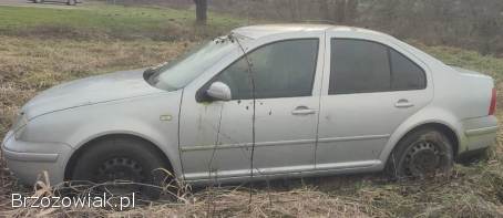 Volkswagen Bora 1.  6 SR-całość 1999