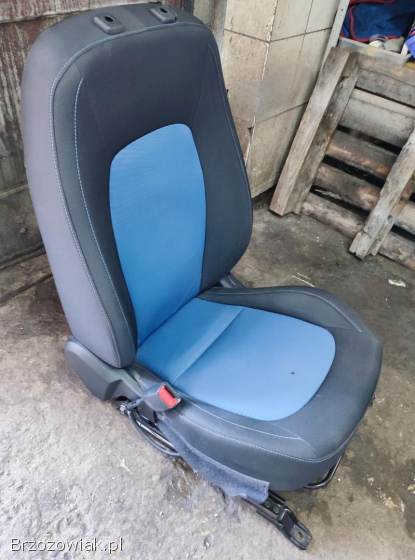 Fotel kierowcy Hyundai i10 II z 2014 roku ładny