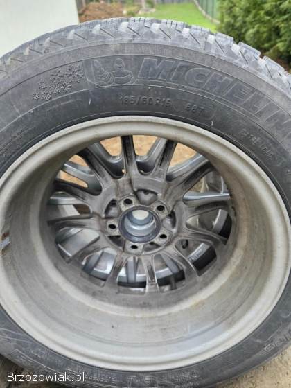 Zestaw 4 koła aluminiowe z oponami zimowe,  185/60/15