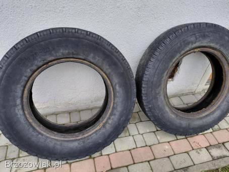 Opony 8.  25 r20