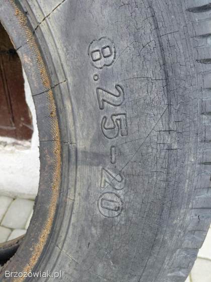 Opony 8.  25 r20