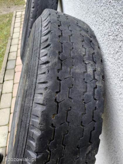 Opony 8.  25 r20