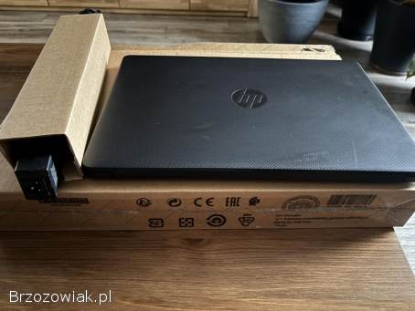 Notebook HP 15s-eq0035nw/Ryzen 5 3500U/256GB /12 GB /Windows 11