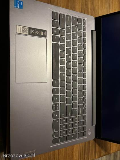 Laptop LENOVO IdeaPad 3 15.  6 IPS i3 8 GB RAM 512GB SSD Windows 11