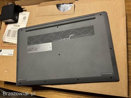 Laptop LENOVO IdeaPad 3 15.  6 IPS i3 8 GB RAM 512GB SSD Windows 11