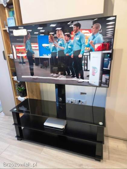 Sprzedam TV wraz zuchwytem /stolikiem